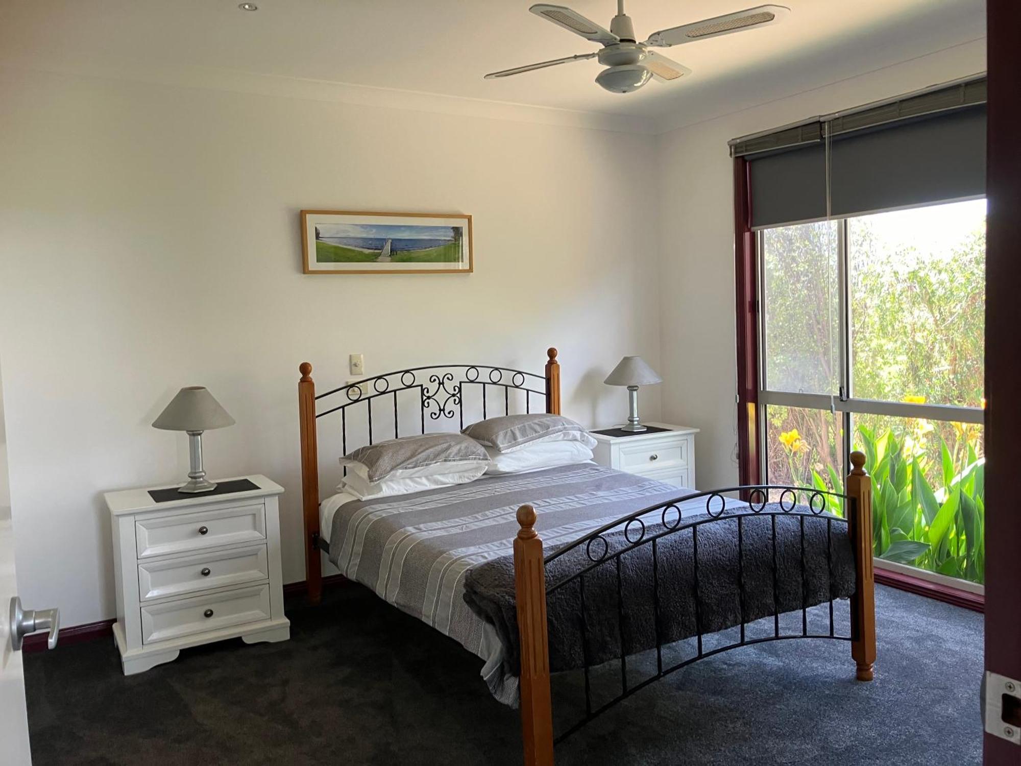 Eagle Bay Views Apartment Eagle Point ภายนอก รูปภาพ