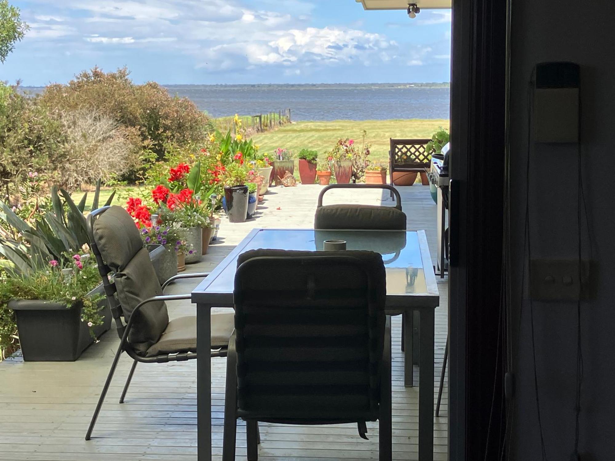 Eagle Bay Views Apartment Eagle Point ภายนอก รูปภาพ