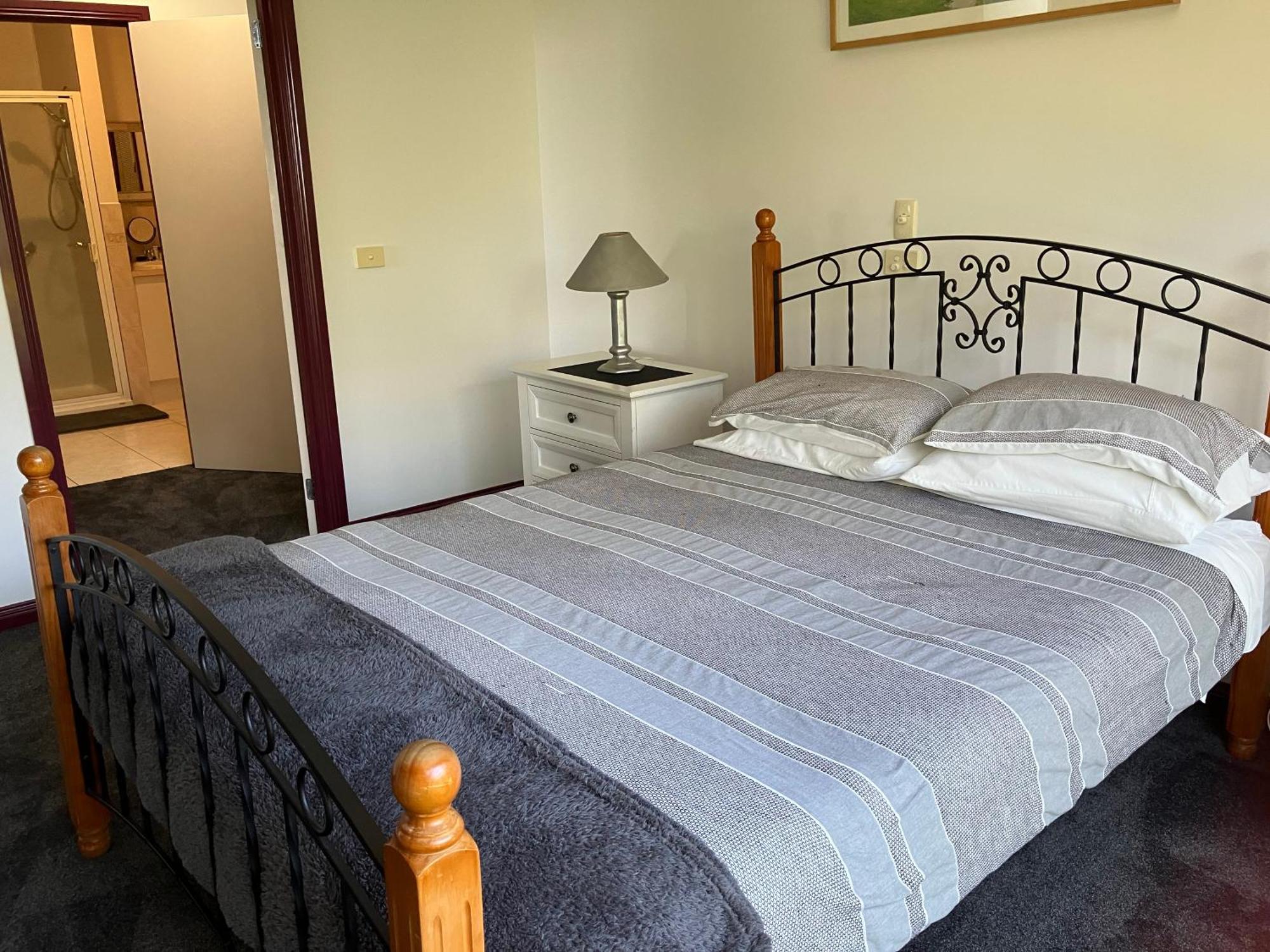 Eagle Bay Views Apartment Eagle Point ภายนอก รูปภาพ